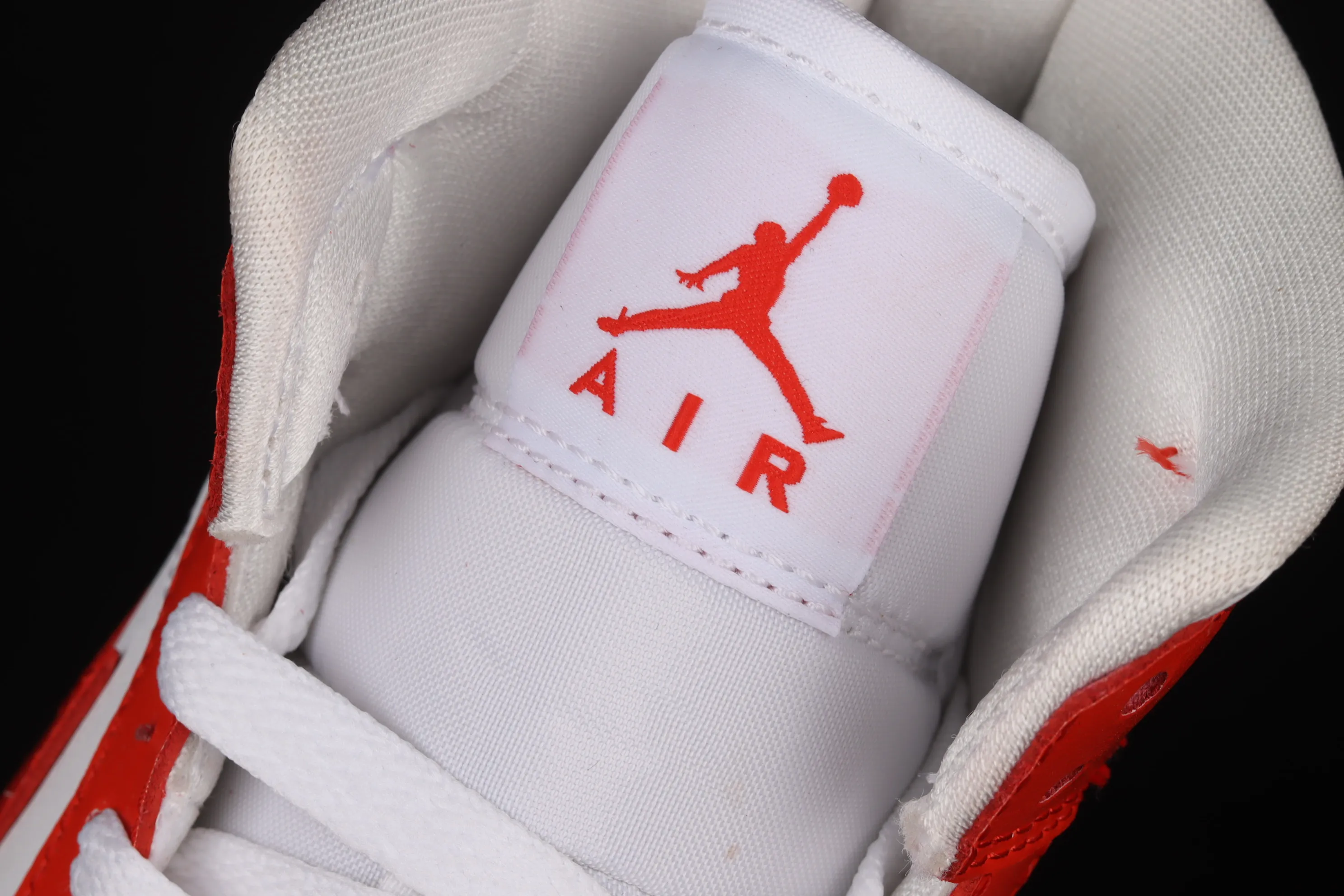 All categories Air Jordan Jordan series basketball shoes Air Jordan 1 Mid G version pure original Air Jordan 1 Mid AJ1 Joe 1 Havana red Chinese basketball shoes BQ6472-116